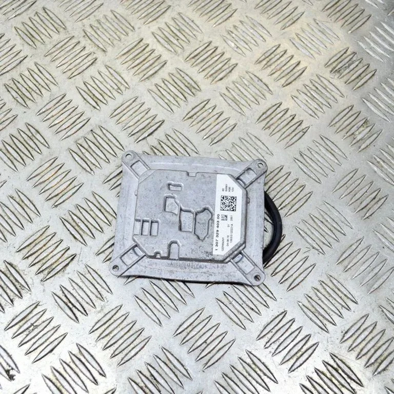Xenon vadības bloks 10EEG122221A