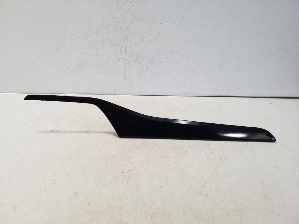 Front door trim bar LV4BS237B33