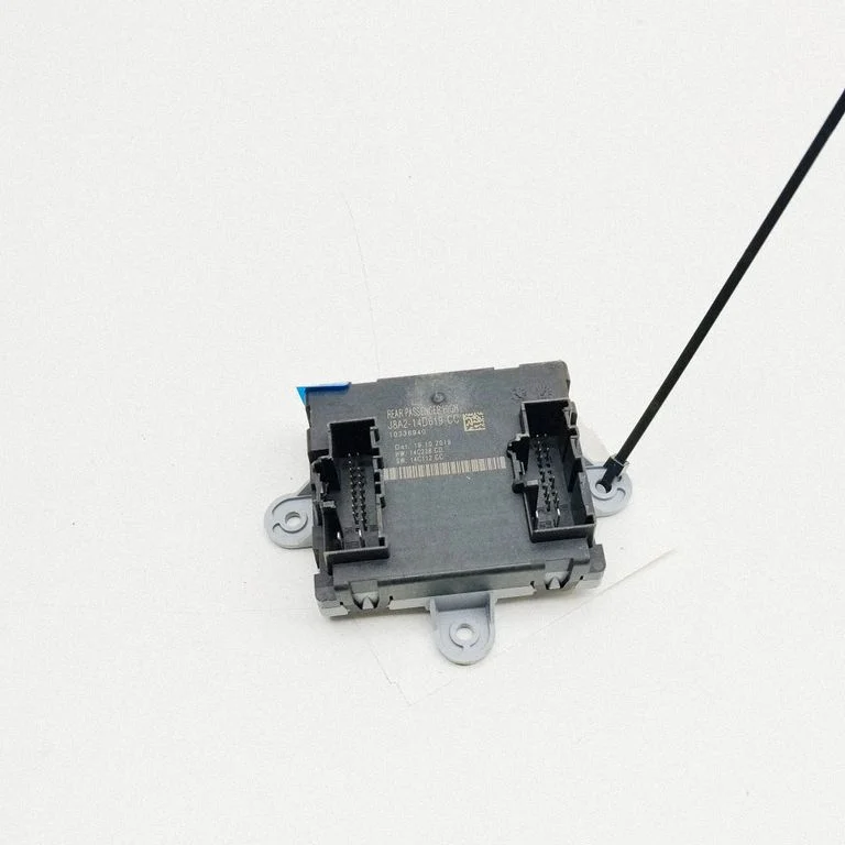 Durvju elektronikas vadības bloks J8A214D619CC