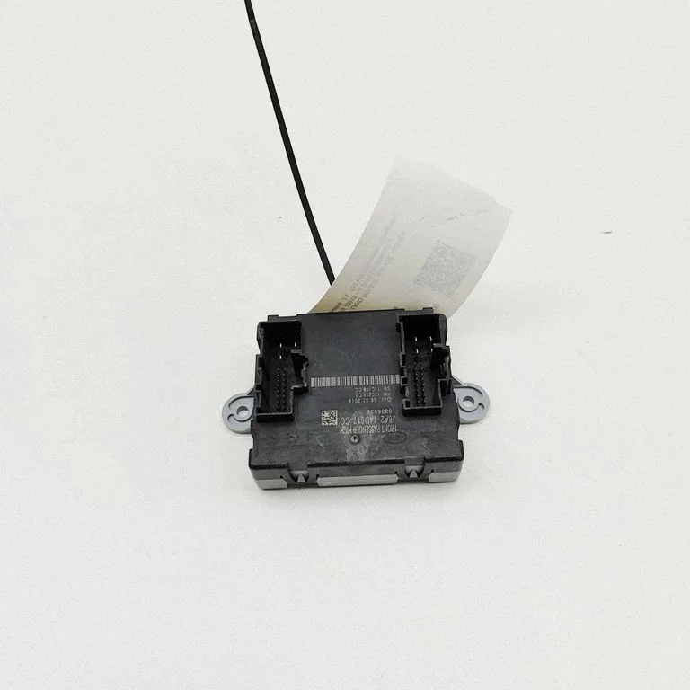 Durvju elektronikas vadības bloks J8A214D617CC