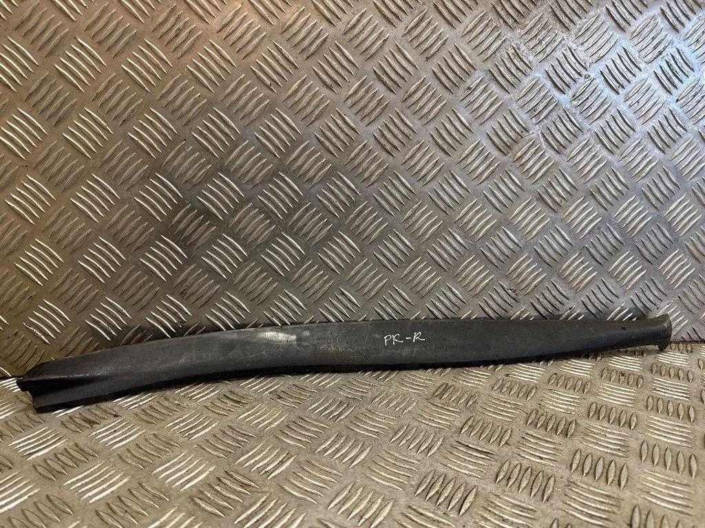Other front door trim element 1K4837382