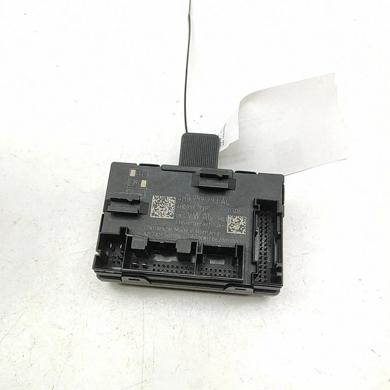 Durvju elektronikas vadības bloks 4H0959793P