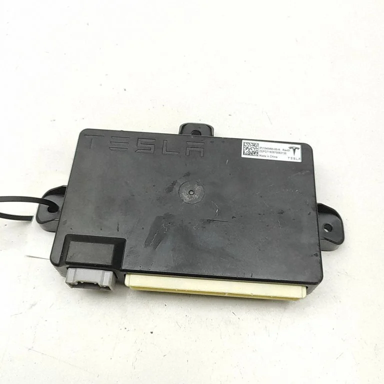 Durvju elektronikas vadības bloks 104549000H