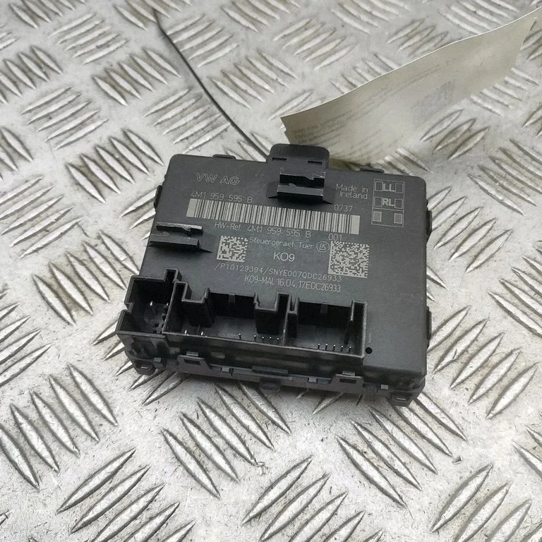 Durų elektronikos valdymo blokas