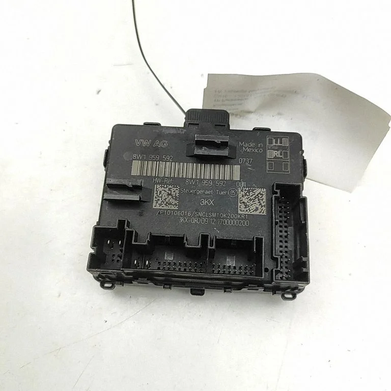 Durvju elektronikas vadības bloks 8W1959592