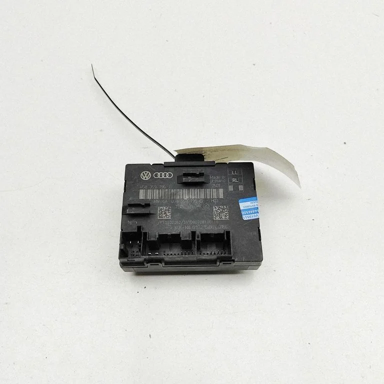 Durvju elektronikas vadības bloks 4G8959795G