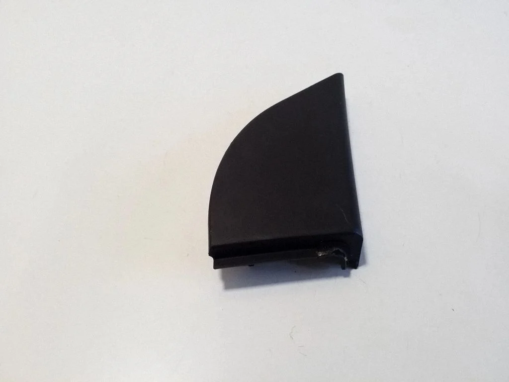 Muu eesmise ukse viimistluse osa – Lexus RX III (2008-2015)