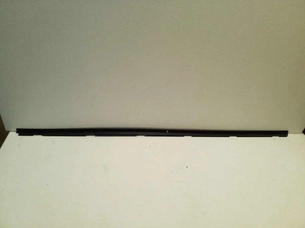 Pozostałe elementy tapicerki drzwi przednich 33391034