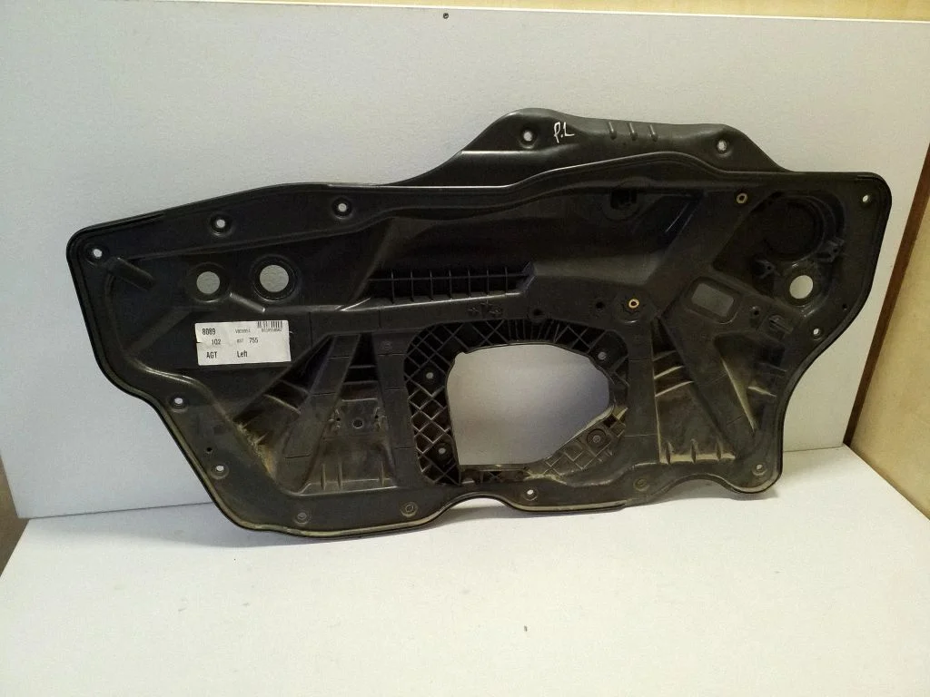 Muu eesmise ukse viimistluse osa – Volkswagen Eos (2006-2010)