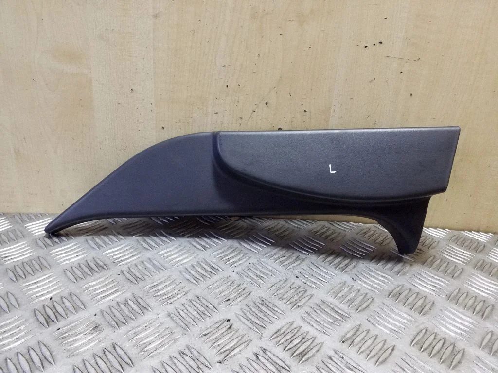 Muu eesmise ukse viimistluse osa 802930009R – Renault Master III (2010-2024)