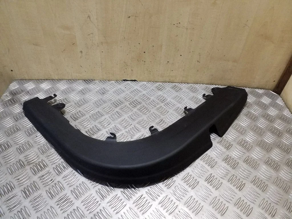 Other front door trim element CPLA208B13A
