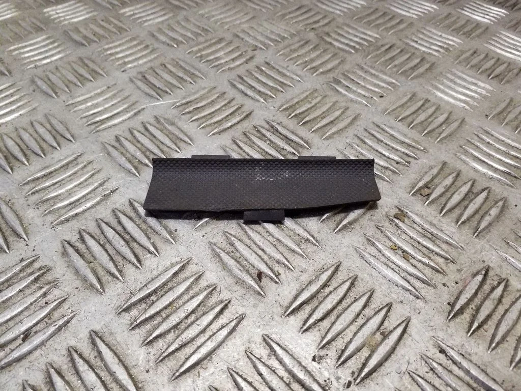 Other front door trim element – Tesla Model S (2012-)
