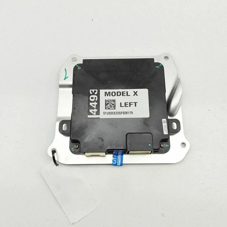 Durvju elektronikas vadības bloks 103722210C