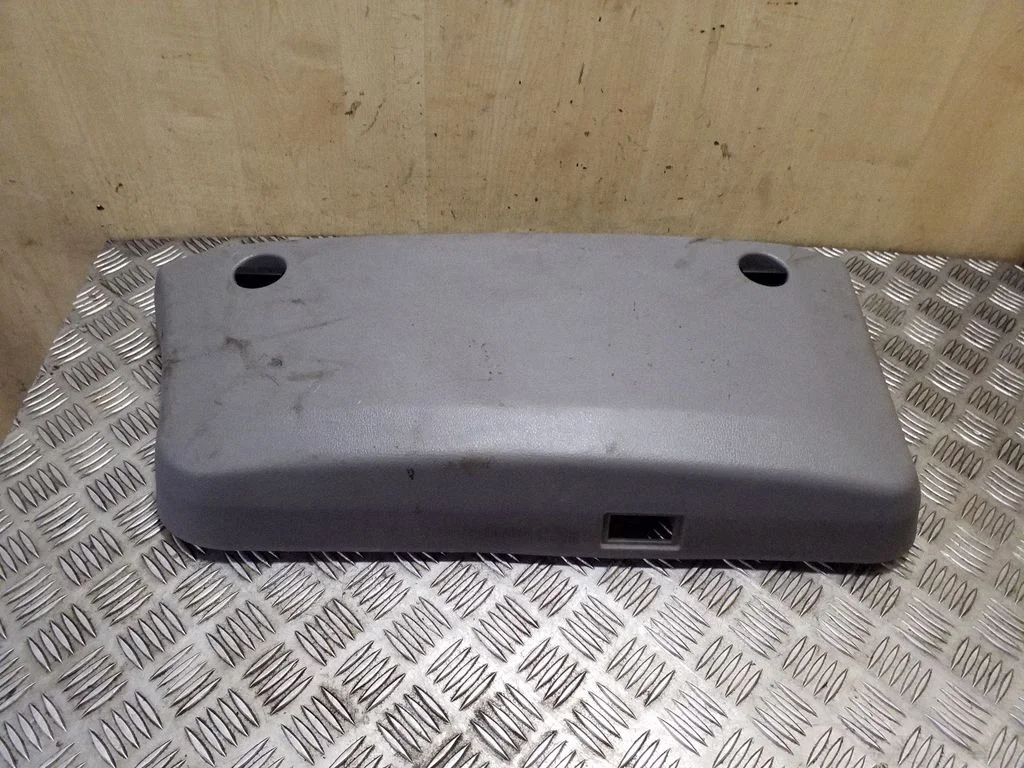 Muu eesmise ukse viimistluse osa – Volkswagen Crafter (2006-2016)