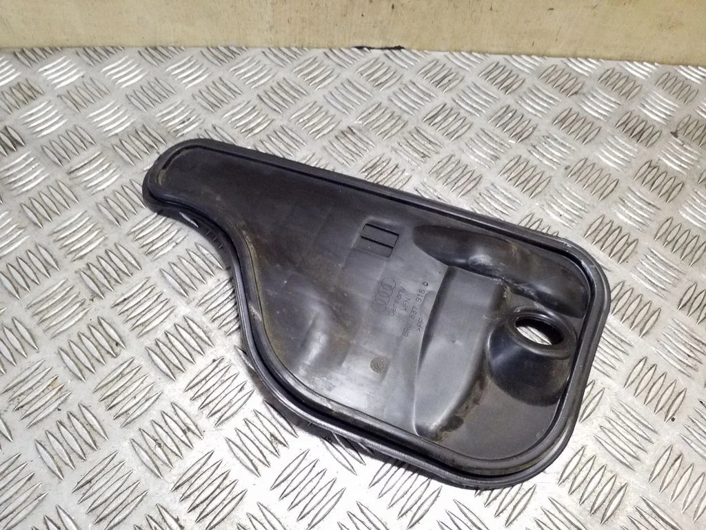 Other front door trim element 8R0837916D