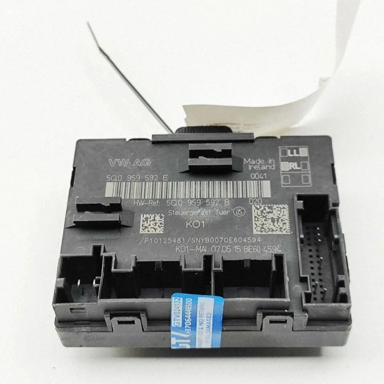 Durvju elektronikas vadības bloks 5Q0959592B