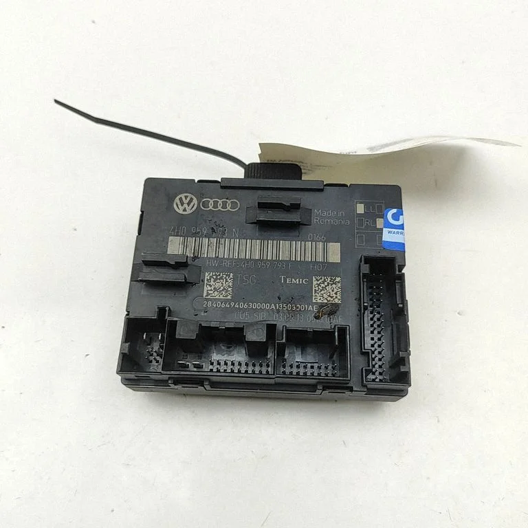 Durvju elektronikas vadības bloks 4H0959793F
