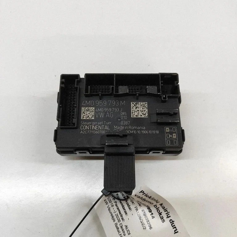 Durvju elektronikas vadības bloks 4M0959793J