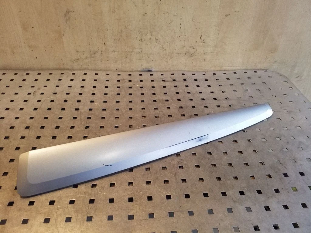 Other front door trim element 80948JG00A