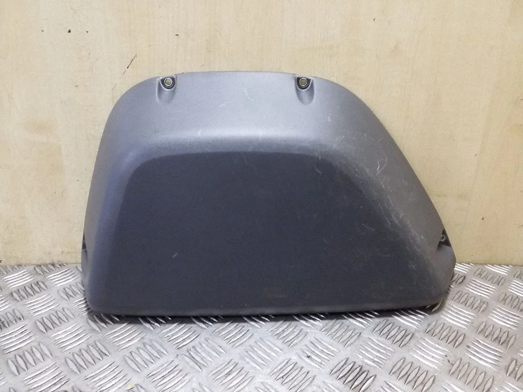 Muu eesmise ukse viimistluse osa – Fiat Ducato (2007-2014)
