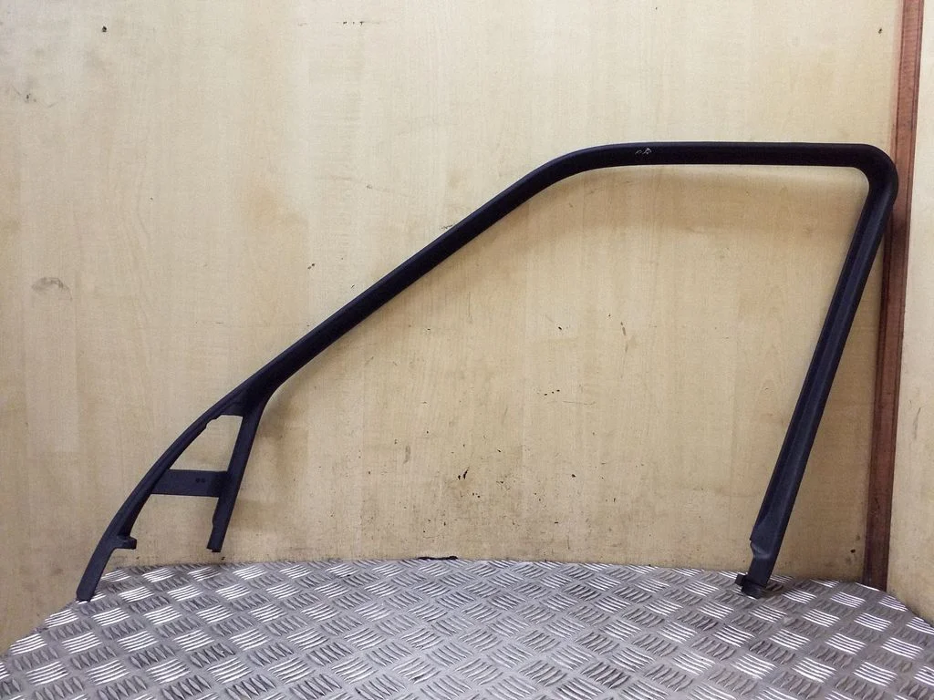 Other front door trim element EJN000100