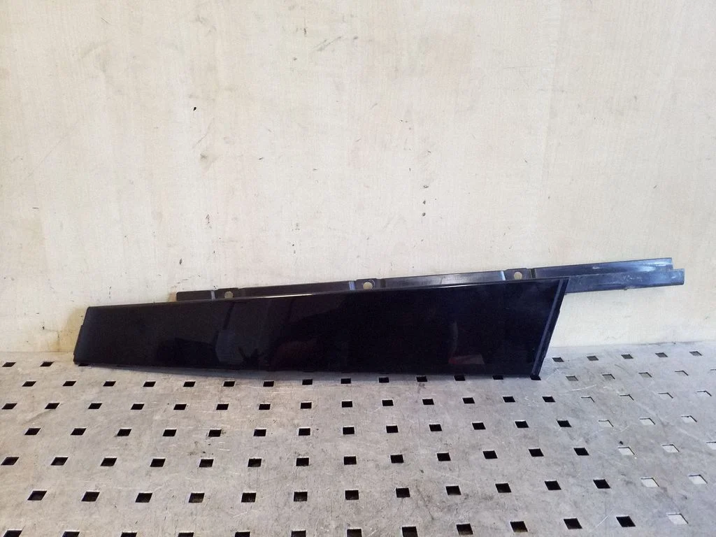 Other front door trim element 4G0837902