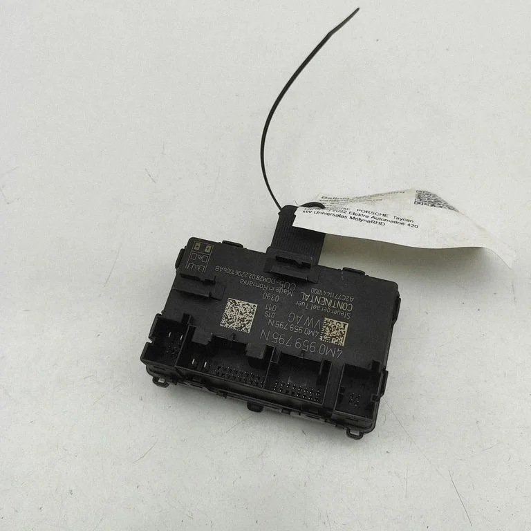 Durvju elektronikas vadības bloks 4M0959795N