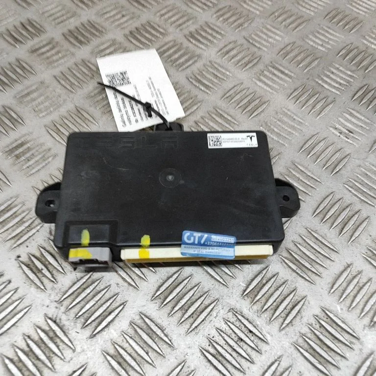 Durvju elektronikas vadības bloks 104549000G
