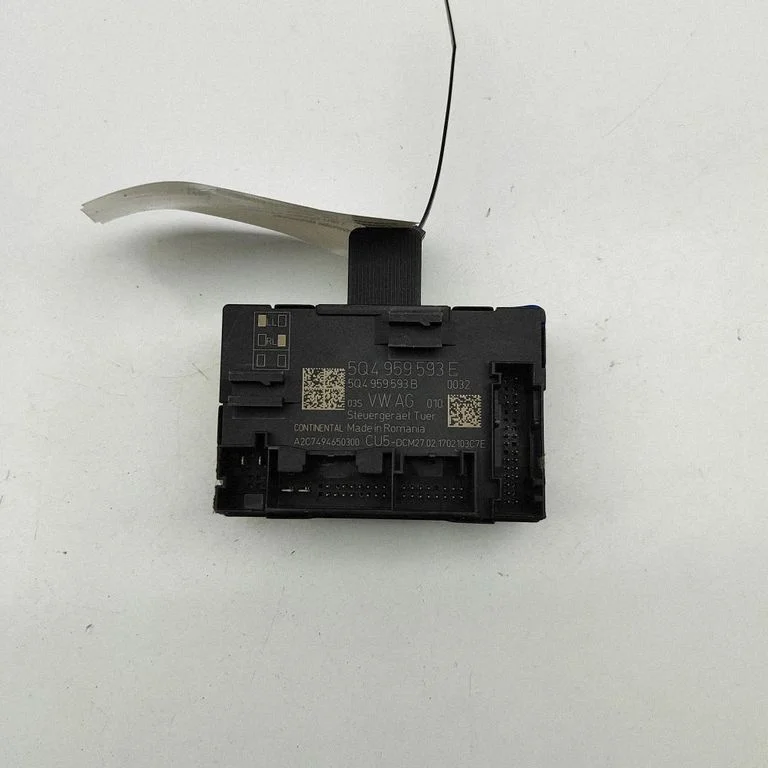 Durvju elektronikas vadības bloks – Skoda Superb B8 (3V) (2015-2024)