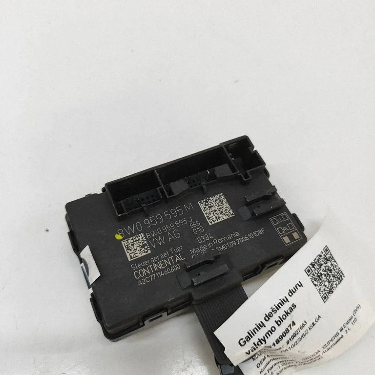 Durvju elektronikas vadības bloks 8W0959595J