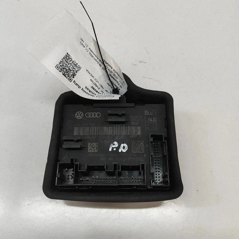 Durvju elektronikas vadības bloks 4G8959793G