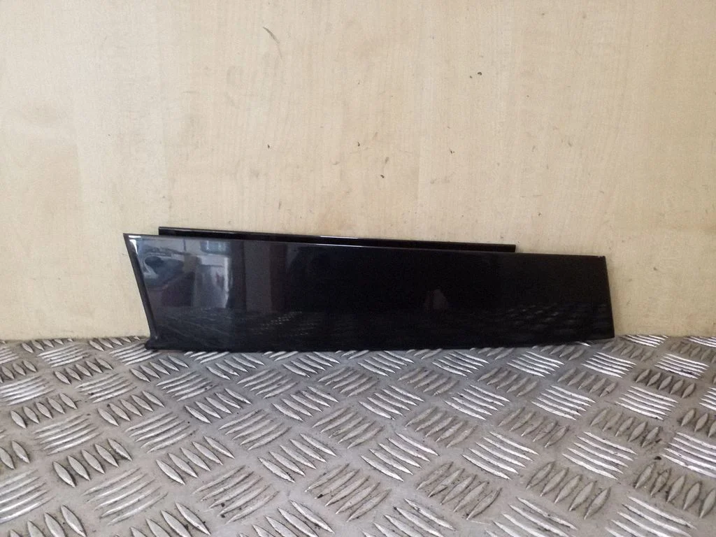 Other front door trim element 13228143