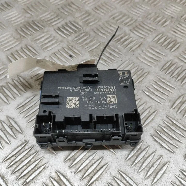 Door control unit/module 4M0959795E