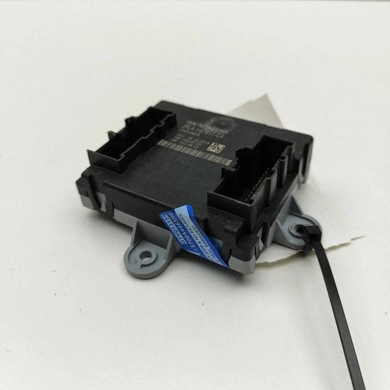 Door control unit/module JPLA14D617CA