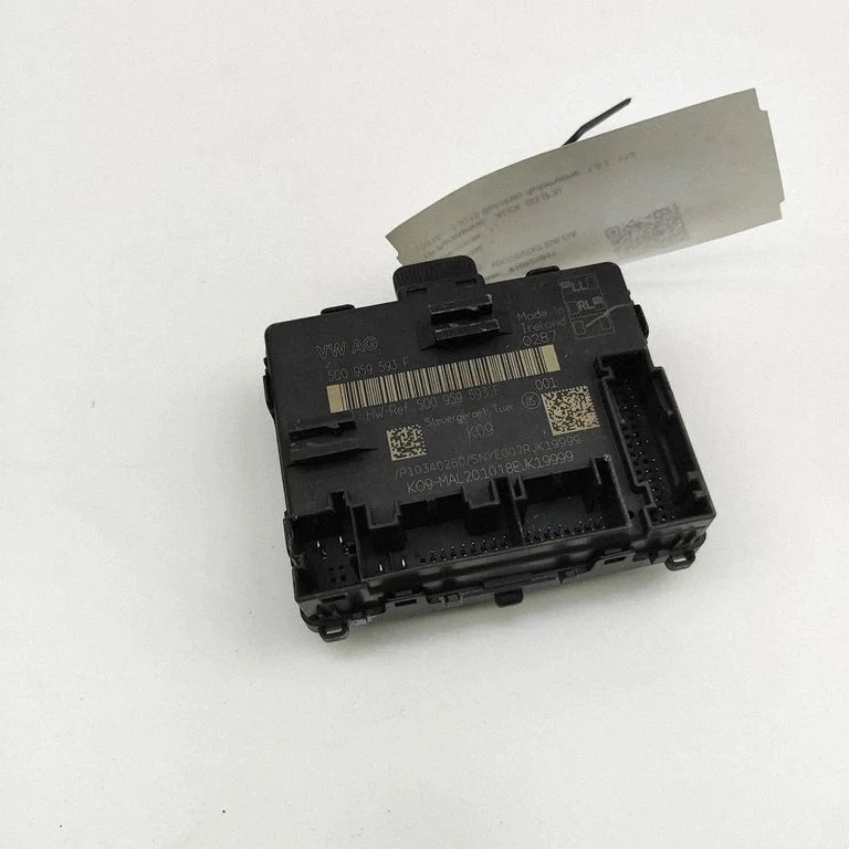 Durvju elektronikas vadības bloks – Audi RS Q3 (2013-2018)