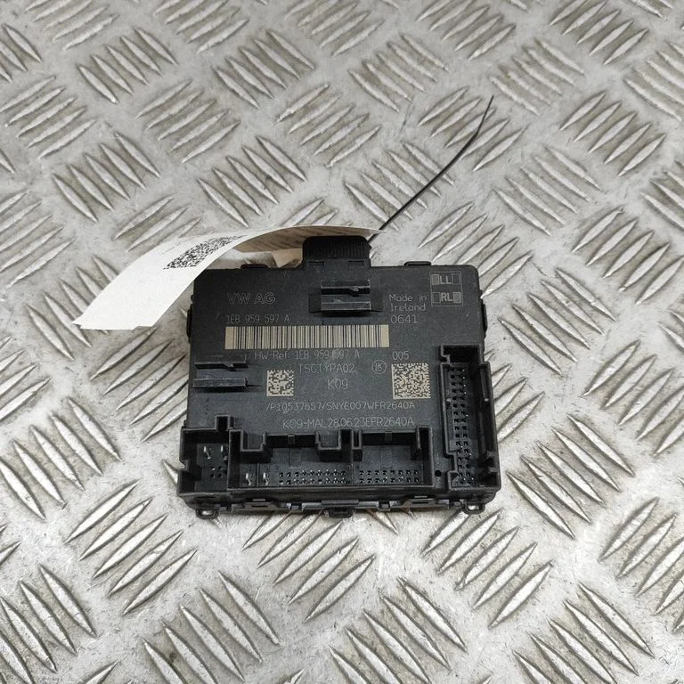 Durvju elektronikas vadības bloks 1EB959597A