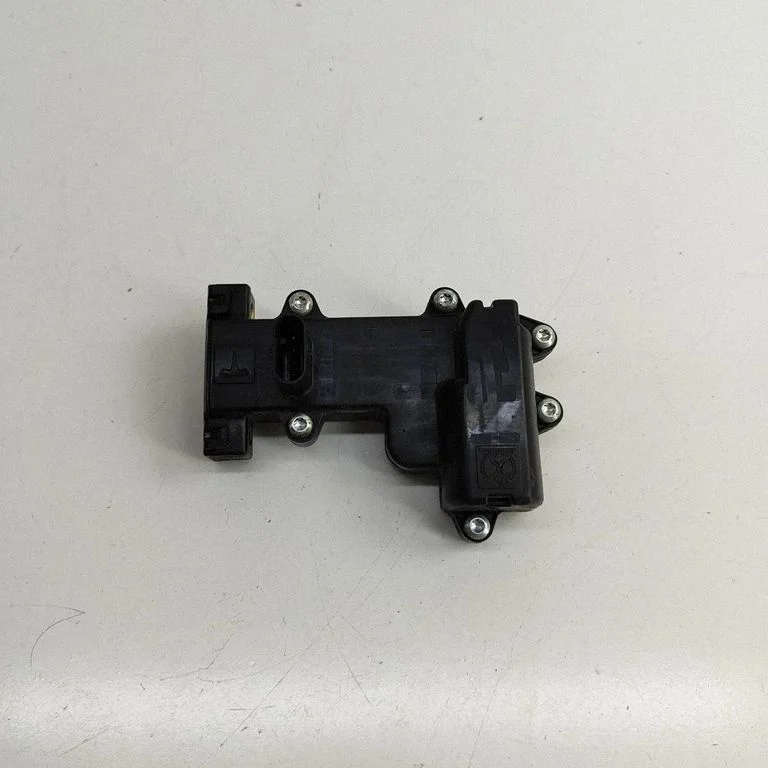 Durvju elektronikas vadības bloks 104535400B