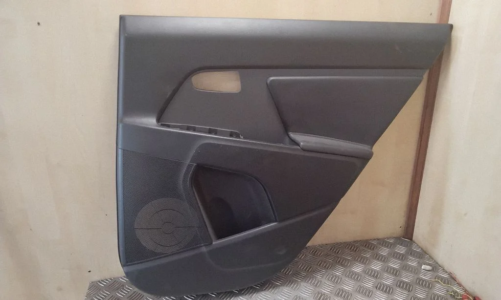 Rear door card panel trim – KIA Sportage (2011-2016)