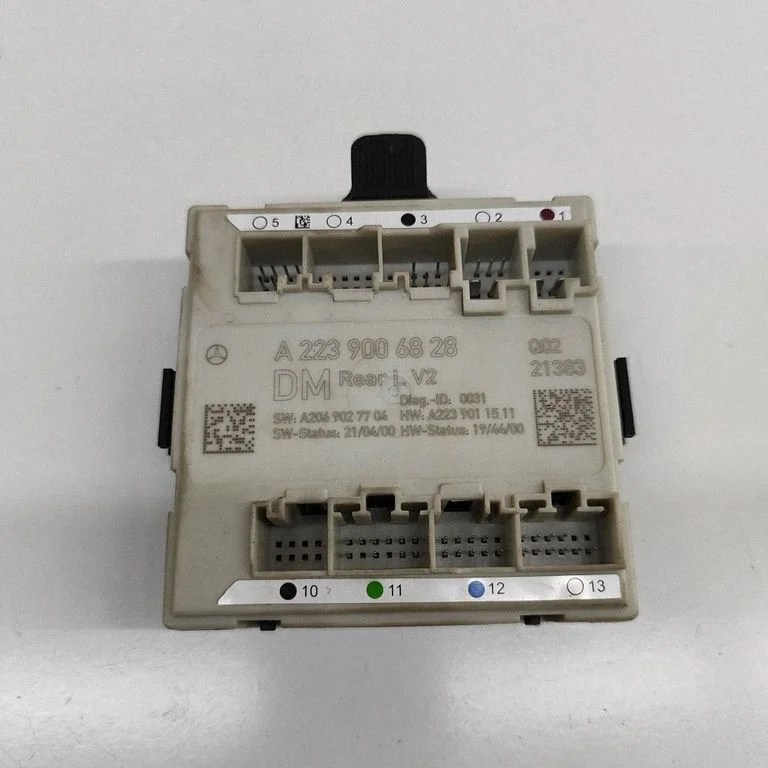 Durvju elektronikas vadības bloks A2239006828