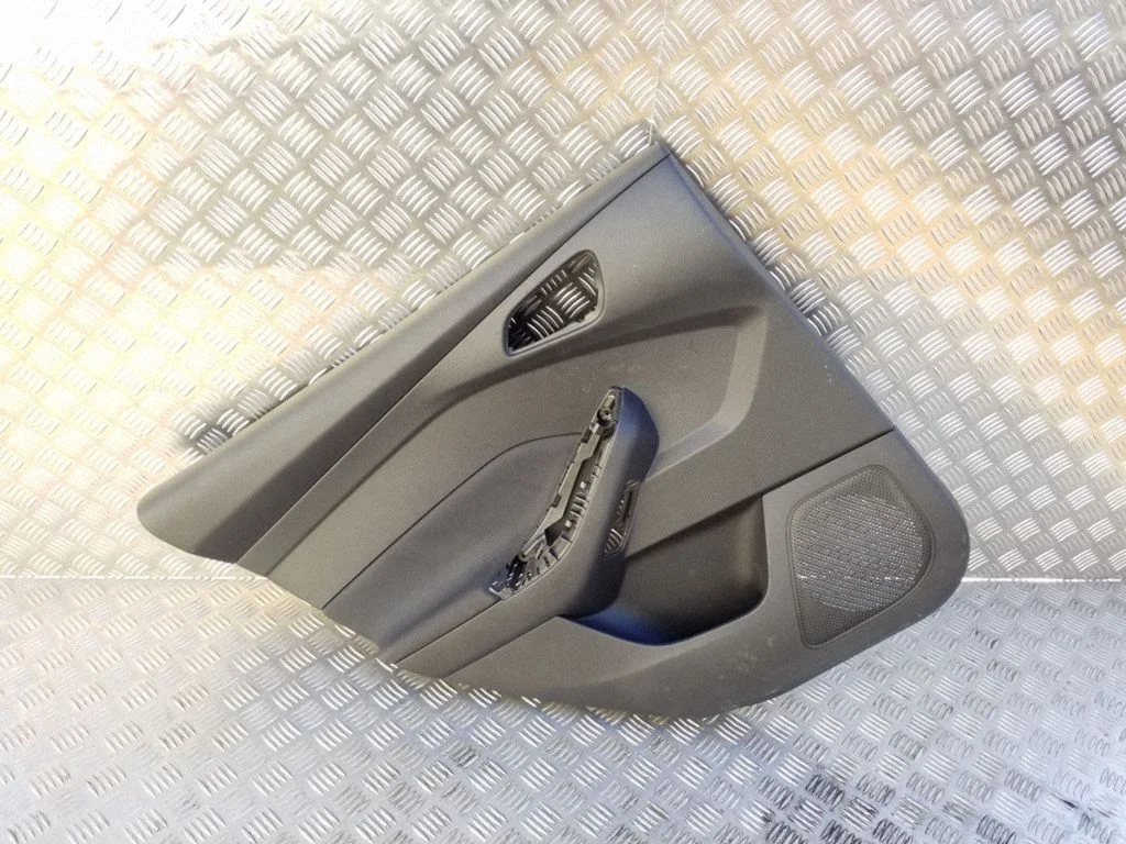 Rear door card panel trim – Ford Focus (2010-2017)