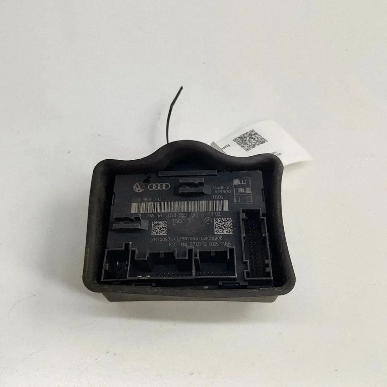 Durvju elektronikas vadības bloks 4G8959793G
