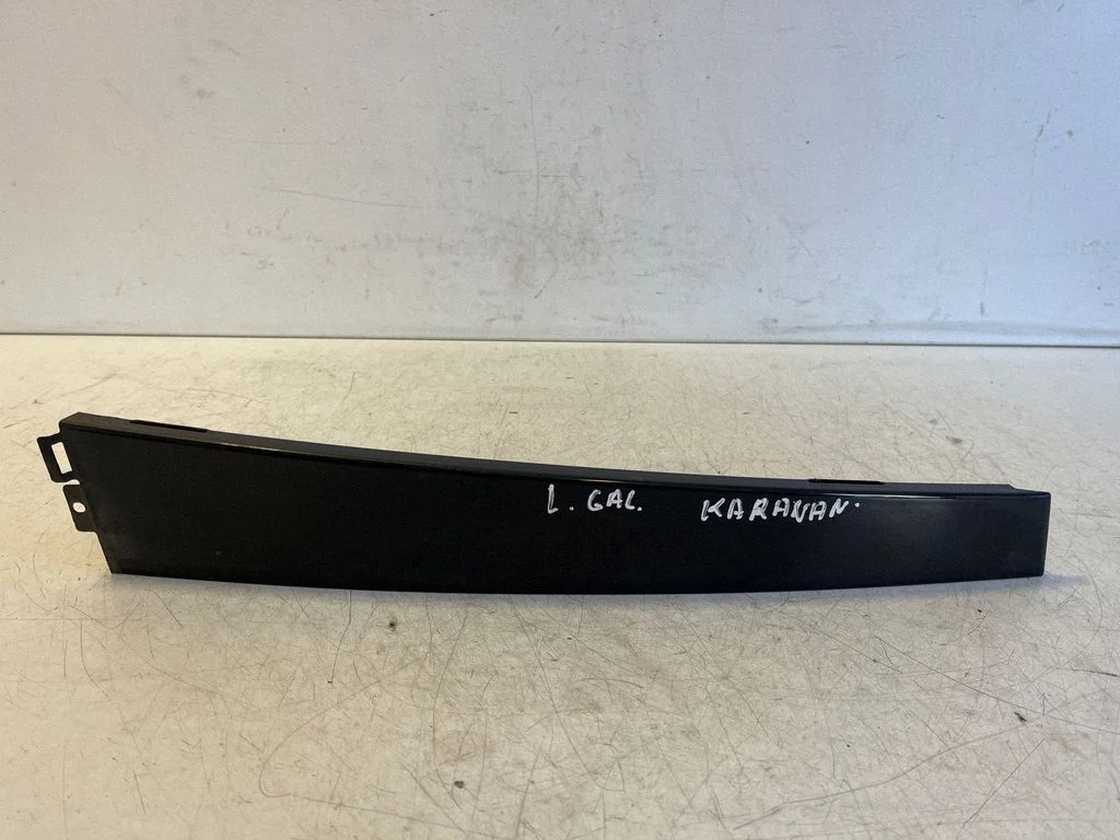 Other rear door trim element – left