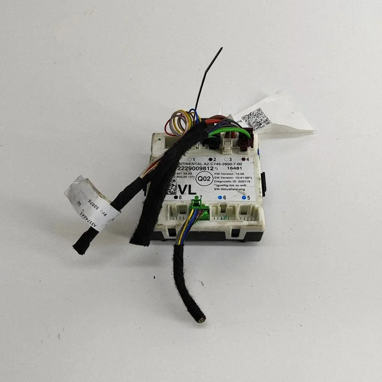 Durvju elektronikas vadības bloks – Mercedes-Benz C klase W205 (2014-2021)