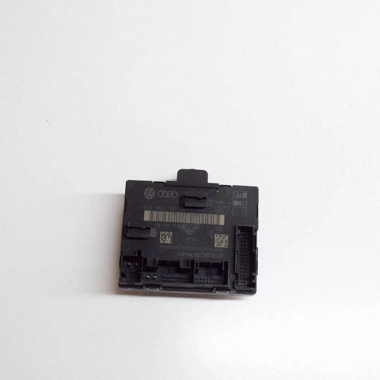 Durvju elektronikas vadības bloks 4G8959792G