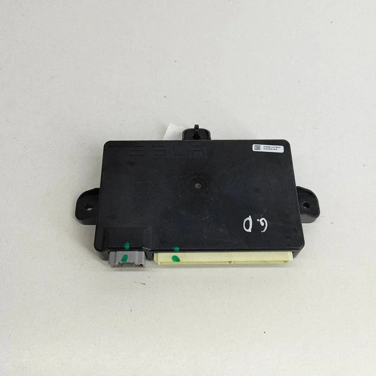 Door control unit/module 104549010D