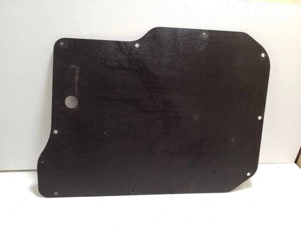 Other rear door trim element – right