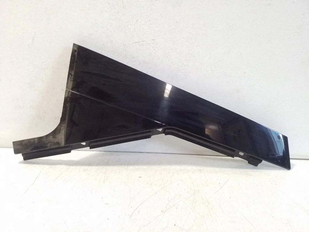 Muu tagumise ukse viimistluse osa – Volvo XC60 (2017-)