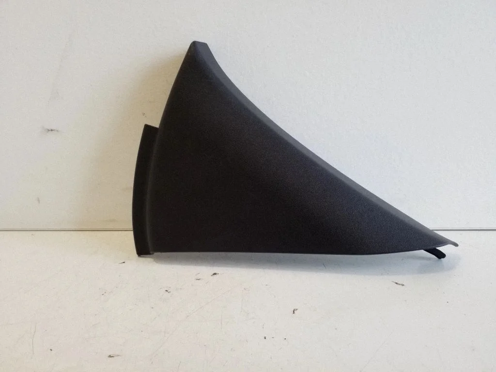Other rear door trim element 6749876010