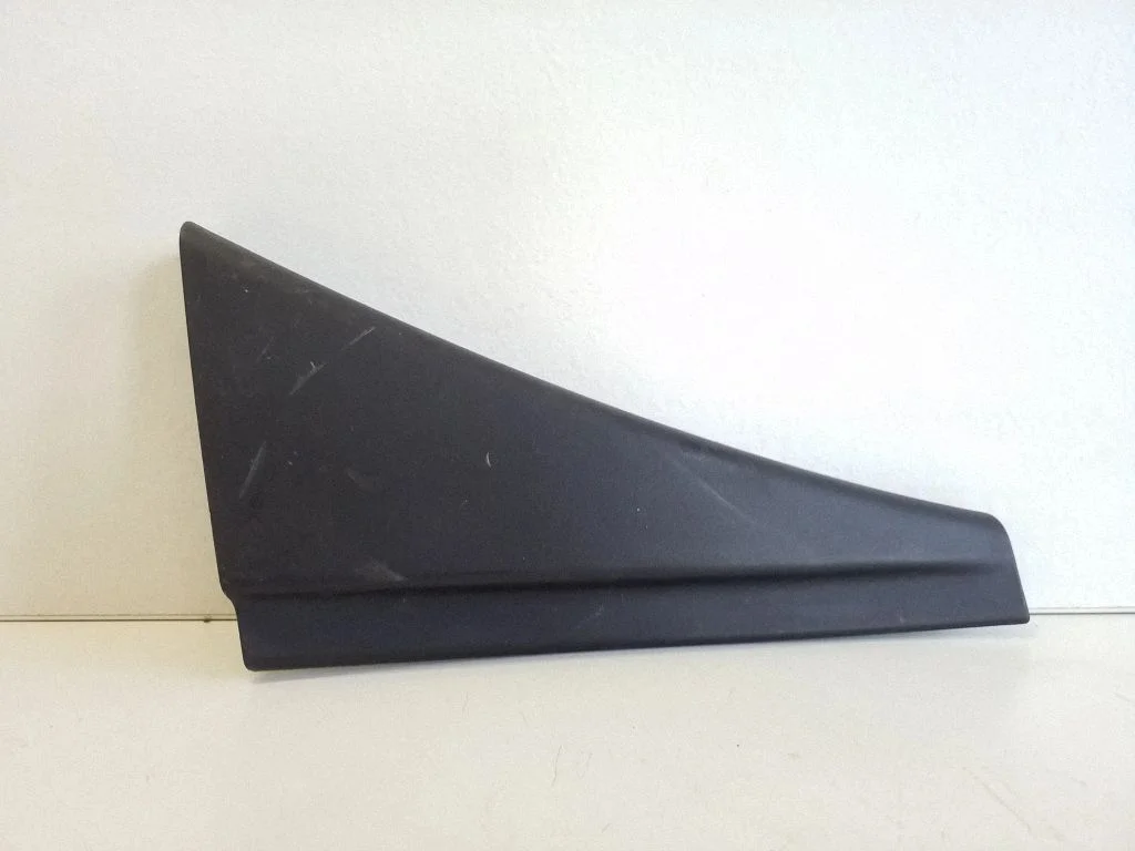 Other rear door trim element 67673KK010