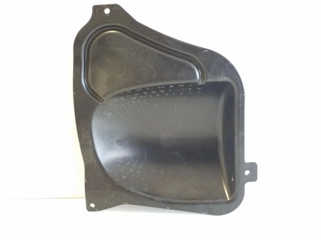 Muu tagumise ukse viimistluse osa 5759A006